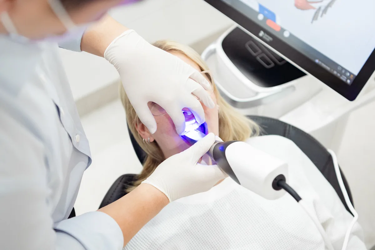 Digital scan at Ivy Dental